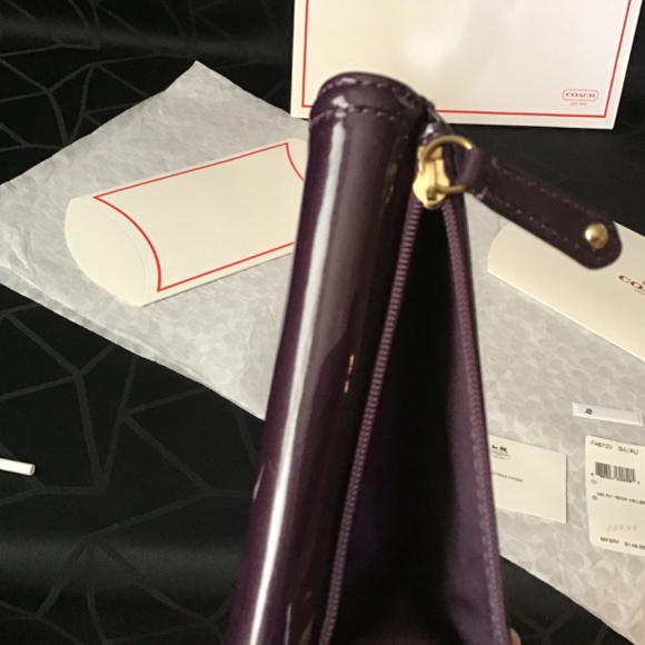 NWT Madeleine medium patent leather wallet with brass detail & zipper coin pouch - Picture 7 of 7